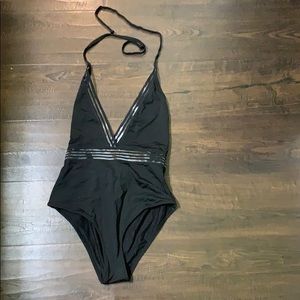 NWT ONE PIECE SWIMSWUIT